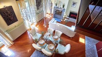 Luxury Penthouse, City View | Living area