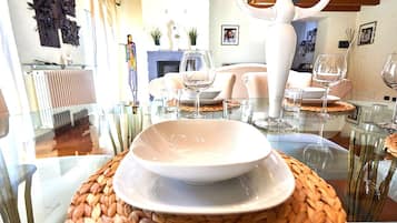 Luxury Penthouse, City View | Living area