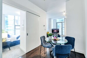 تناول الطعام