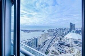 الإطلالة من المنشأة