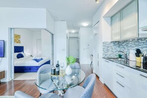 تناول الطعام