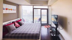 مكواة/لوح كي وواي فاي وملاءات أسرّة