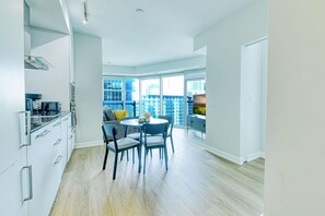 تناول الطعام