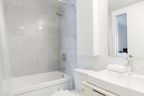 مجففات شعر، مناشف