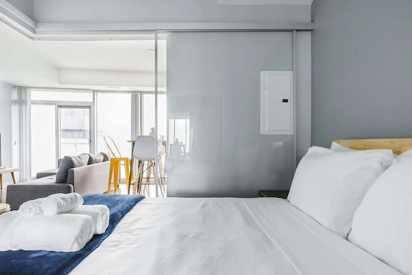 2 chambres, fer et planche à repasser, Wi-Fi, draps fournis