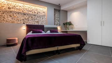 Astoria Boutique 3 people | In-room safe, blackout drapes, soundproofing, iron/ironing board