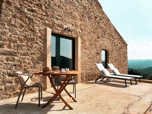 Deluxe Double or Twin Room, Mountain View | Free WiFi