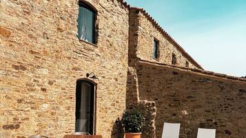 Deluxe Double or Twin Room, Mountain View | Free WiFi