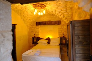 Escrivaninha, espaço de trabalho para notebook