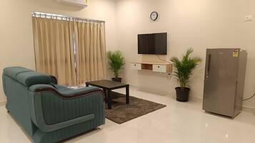 Family Studio, Garden View | Desk, laptop workspace, blackout curtains, iron/ironing board