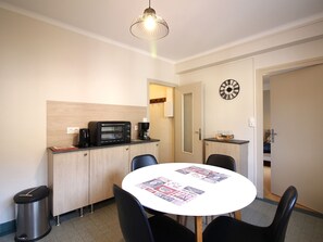 Dining - Comfortable T1 Apartment in Mont-Dore (Mont-Dore)