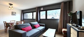 Large 36m² studio in Mont-Dore, ski-in/out, sleeps 4