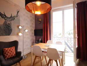 Interior - Nice Central F2 with Lift and WiFi (Mont-Dore)