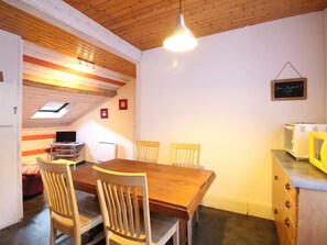 Dining - Mont-Dore: F3 Apt 40m², Parking, 4 Pers, Near Spa (Mont-Dore)