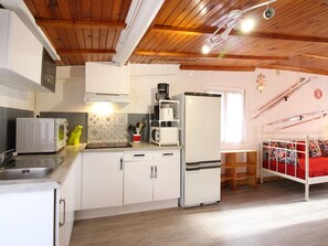Private kitchen - LE MONT-DORE Apartment 10 beds with WIFI, pets allowed (Mont-Dore)