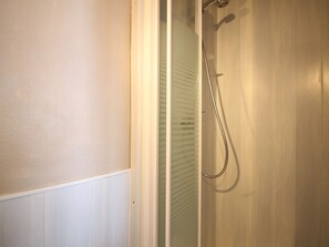 Hair dryer - Mont-Dore: F3 Apartment 50m², 2 bedrooms, from 475€/week (Mont-Dore)
