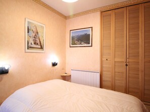 2 bedrooms, free WiFi - 50m² Apartment, central, 4 pers., pets allowed, WiFi (Mont-Dore)