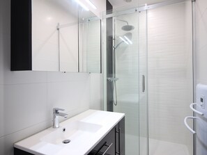 Hair dryer - Nice 2-bedroom in Mont-Dore with terrace, parking and wifi (Mont-Dore)