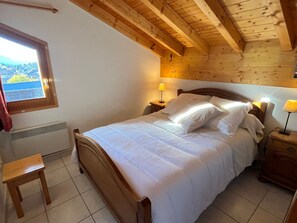 2 bedrooms, free WiFi - Comfortable 2BR in Samoëns center with WIFI and parking (Samoëns)