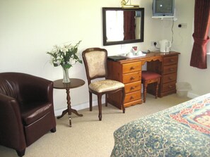 华丽双人房, 1 张特大床 | 熨斗/熨板、免费 WiFi、床单