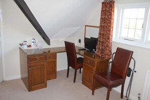 双人房, 1 张双人床 | 熨斗/熨板、免费 WiFi、床单