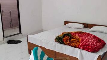 Deluxe-huone | Lisävuoteet, ilmainen Wi-Fi, vuodevaatteet