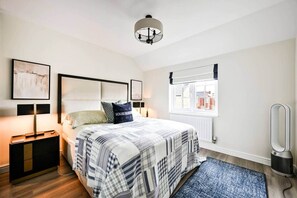 مكواة/لوح كي وواي فاي وملاءات أسرّة