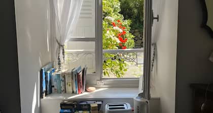 Gästezimmer „Île de Bréhat“ mit privater Terrasse und WLAN