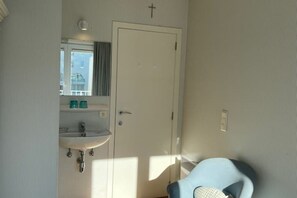 Bathroom - A beautiful and comfortable apartment with a magnificent view of the North Sea (Koksijde)