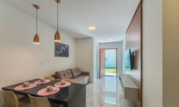 Basic Apartment | Interior