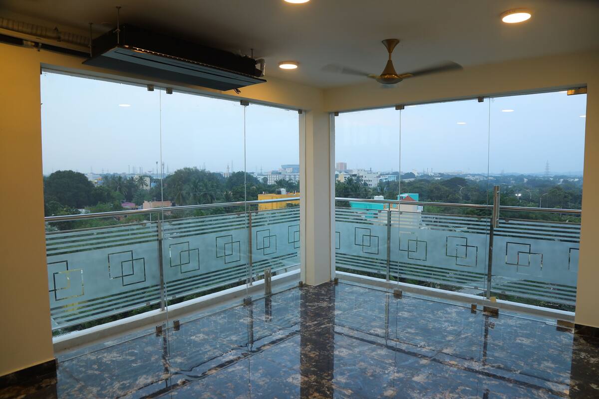 Deluxe Double Room, Balcony, Lake View | WiFi (free)