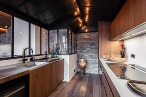 Fridge, oven, stovetop, dishwasher - The View Courchevel 1850 (Courchevel)