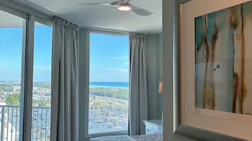 2 chambres, fer et planche Ă repasser, Wi-Fi, draps fournis