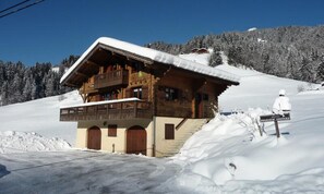 Exterior - Apartment in Bouchet Valley Near Ski Trails (Le Grand-Bornand)