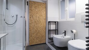 Appartamento (2 Bedrooms) | Bagno | Doccia, bidet