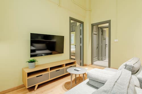Apartment, 2 Bedrooms, Balcony, City View | Living area