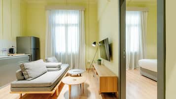 Lejlighed - 2 soveværelser - balkon - byudsigt | Opholdsområde