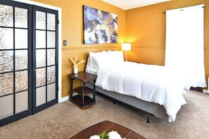 5 soverom, strykejern/-brett, wi-fi (inkludert) og sengetøy