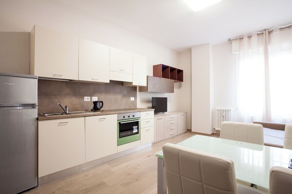 Flat-screen TV - Astoria Suite Apartments (Bologna)