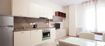 阿斯托里亞套房公寓  