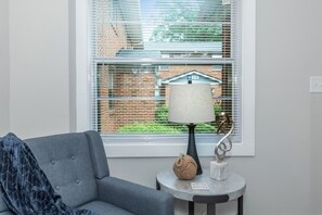 Apartment | 2 bedrooms - Buckhead 2BR Free Parking Wi-fi (Atlanta)