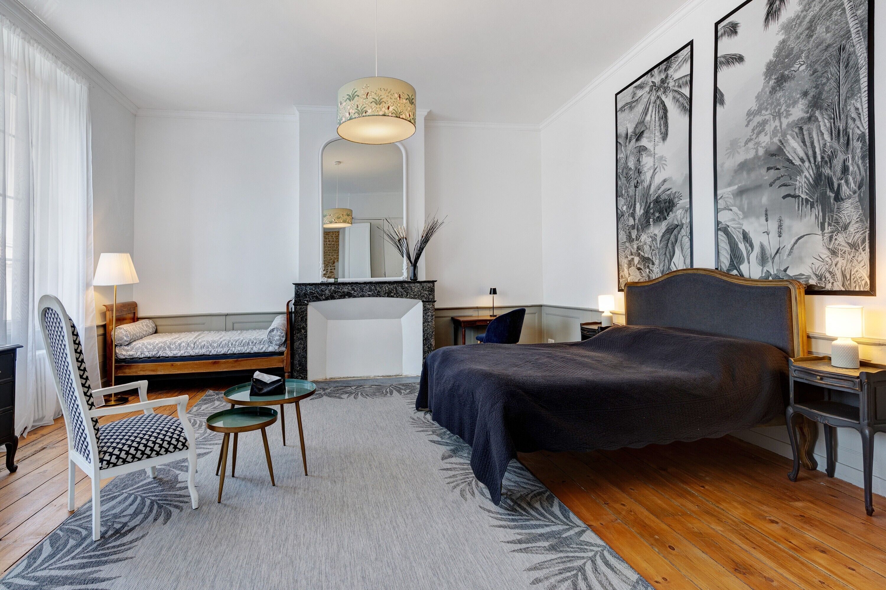 3 chambres, fer et planche à repasser, Wi-Fi, draps fournis