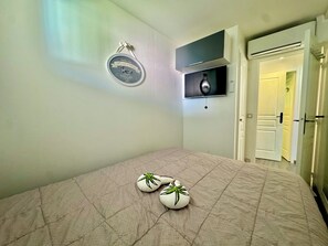 1 Schlafzimmer, Bügeleisen/Bügelbrett, Reisekinderbett, kostenloses WLAN
