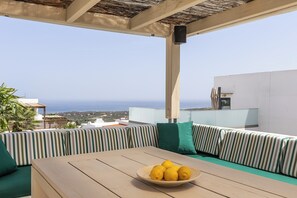 Outdoor dining - Anatoli 16, cozy house with Sea View & common pool (Ag. Paraskevi)