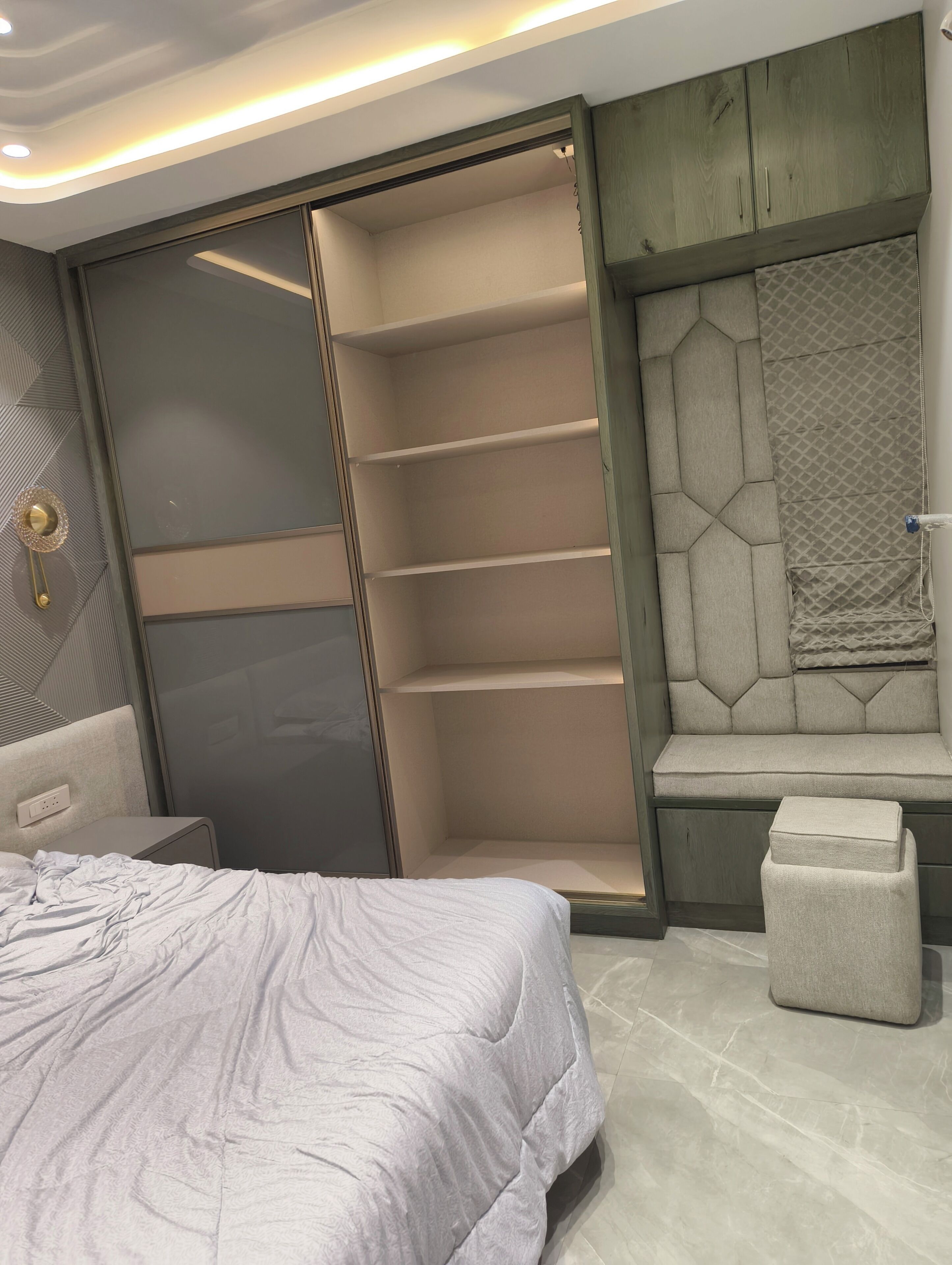 2 bedrooms, iron/ironing board, WiFi