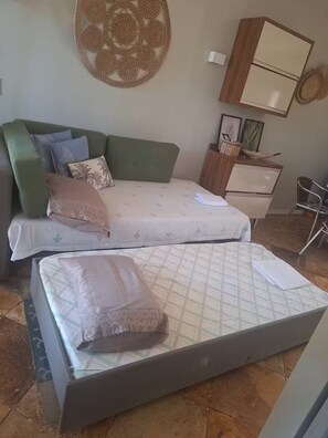 Interior - Apartment in Beach Park Suites Resort • Right on the beach and perfect for families. (fortaleza)