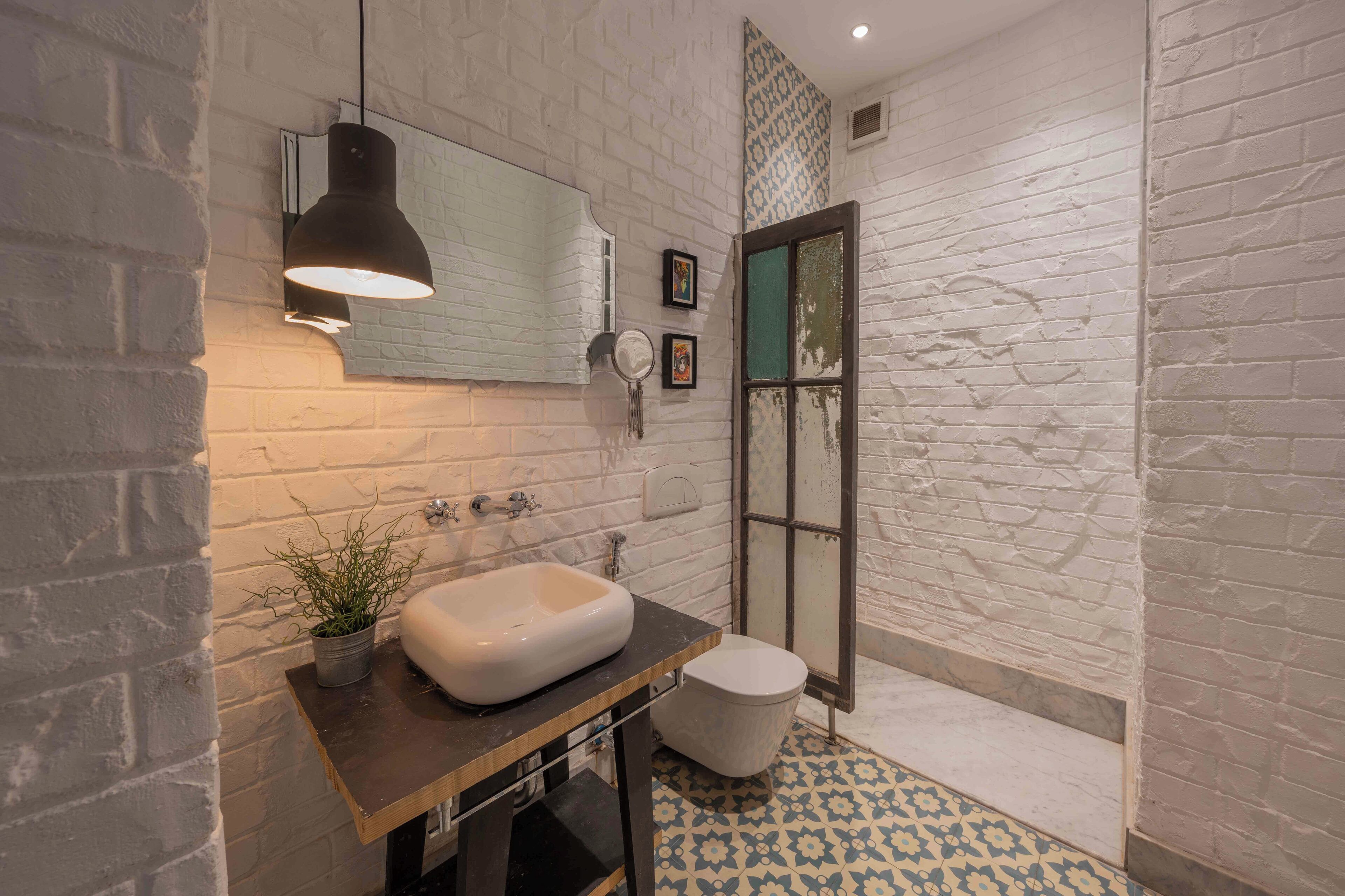 Apartment, City View | Bathroom | Shower, free toiletries, hair dryer, towels