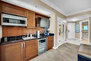 Microwave, coffee/tea maker, toaster