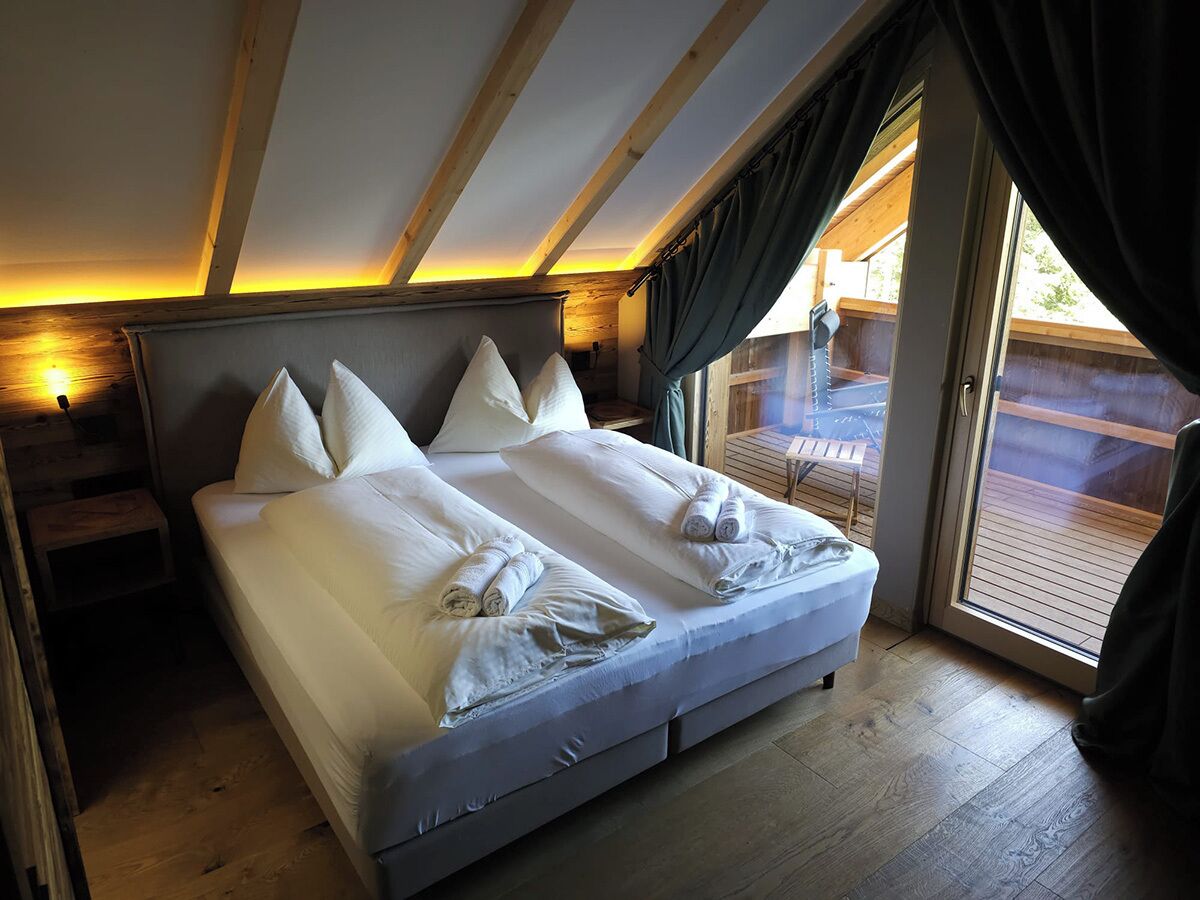 2 soverom, skrivebord, strykejern/-brett og wi-fi (inkludert)