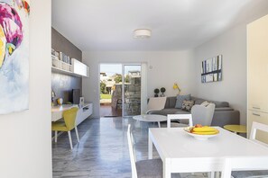 TV, DVD player - Pigi Paradise - Hermes 3, cozy, next to the pool (Arkadi)